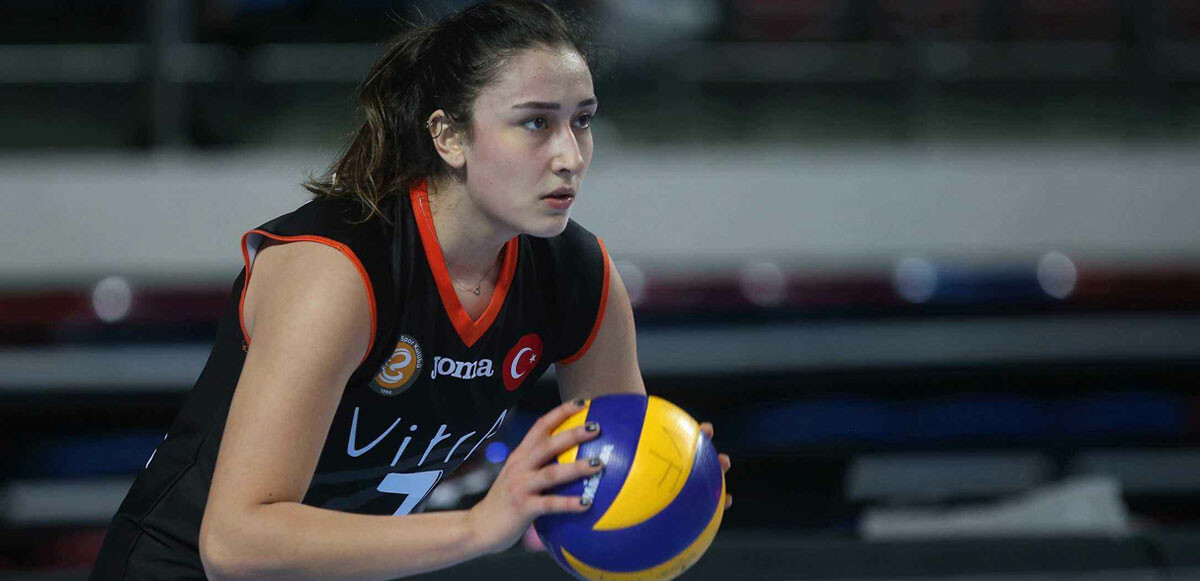 Milli voleybolcu Hande Baladın&#039;ı bunalıma sokan taciz: Korkudan antrenmana gidemiyorum