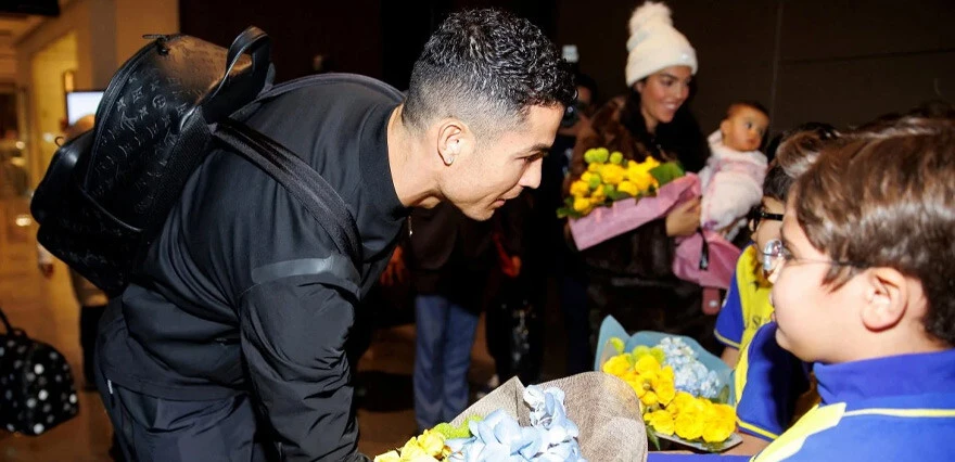 Al-Nassr taraftarı '7' için mağazaya akın etti: 48 saatte 200 bin Ronaldo forması satıldı