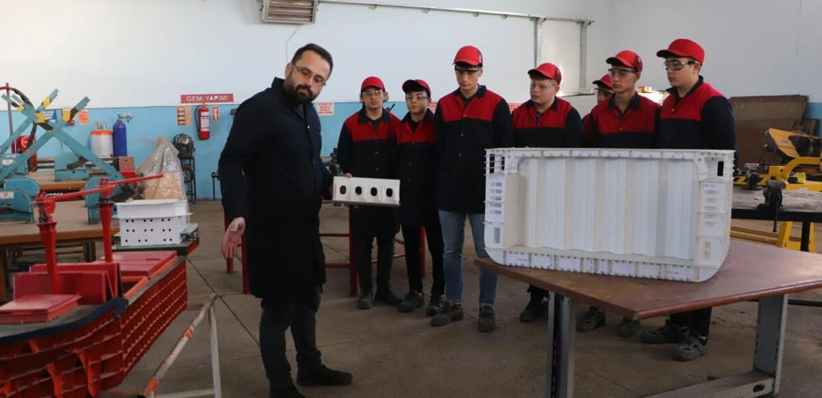 Liseden mezun olanlara 37 bin 500 TL maaş! Ayrıcalıkları ise saymakla bitmiyor