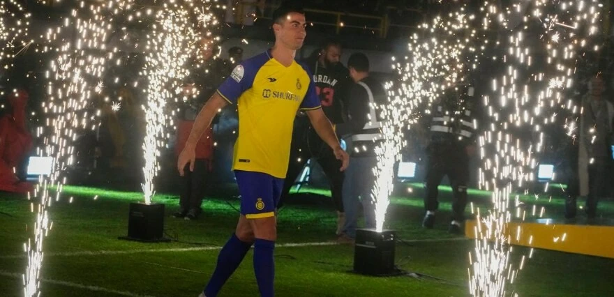 Kral devreye girdi, Ronaldo'ya 'evlilik' muafiyeti geldi