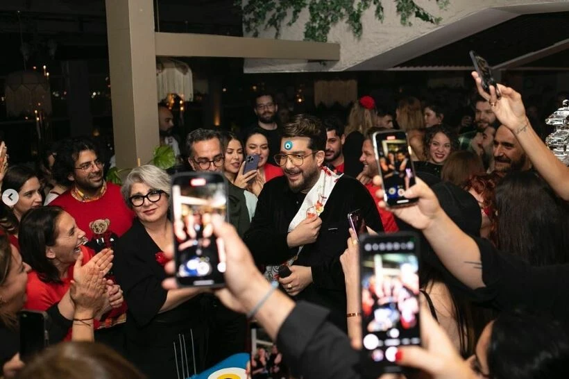 Enis Arıkan’ın ünlü akınına uğrayan doğum gününe altın yağdı!