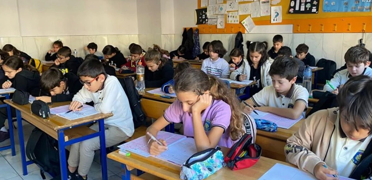 Çocuğu okuyan ailelere 5100 TL para yardımı: Geri ödemesiz dağıtılacak! İşte şartlar