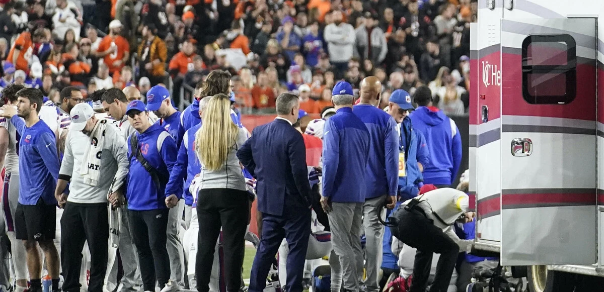 Yıldız sporcu Damar Hamlin komadan çıktı, ilk sorduğu soru şaşırttı