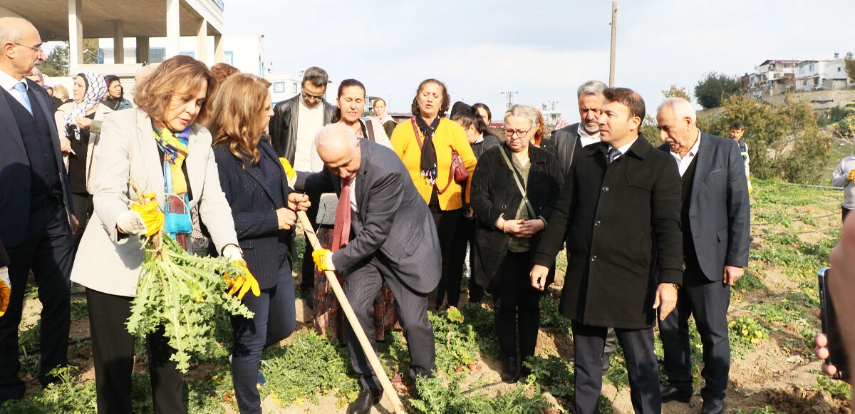 3 ayda topluyorlar, eken paraya para demiyor
