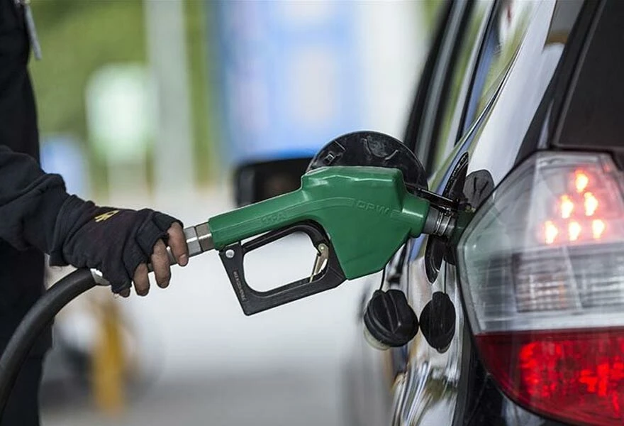Brent petrol yüzde 8 düştü, benzin ve motorine indirim göründü (Güncel <a href=