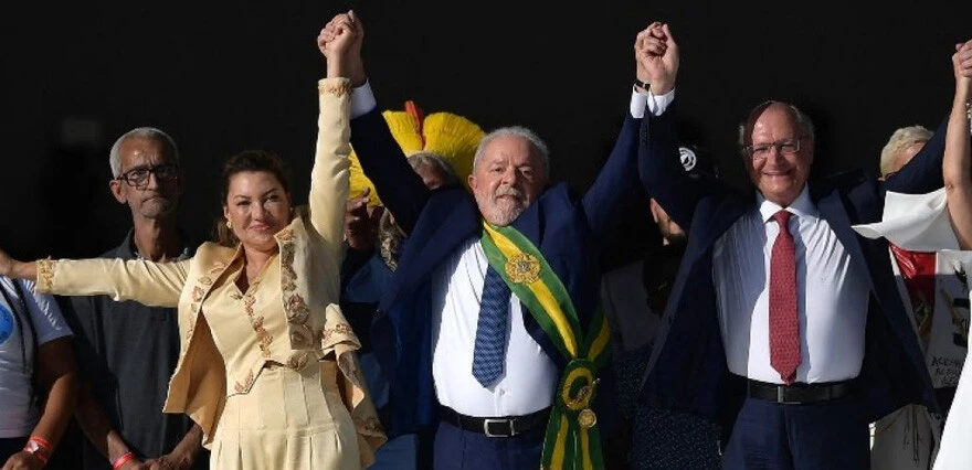 Son dakika! Brezilya'da Bolsonaro destekçileri Kongre binasını bastı: Orduya müdahale çağrısı