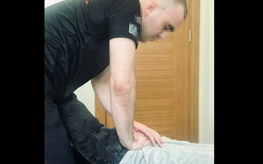 Facebook üzerinde tanıştı hayatı karardı! Sahte fizyoterapist fıtığını patlattı