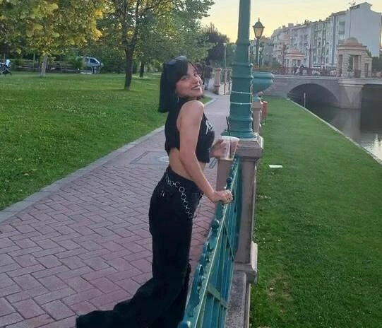 Eskişehir'de vahşet! 25 yaşındaki Tuğçe Can, apartmanının önünde boğazı kesilerek katledildi