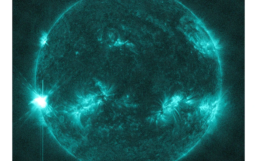 Güneş'te dev patlama: NASA anbean paylaştı, işte Dünya'da yaşanması beklenen olaylar!