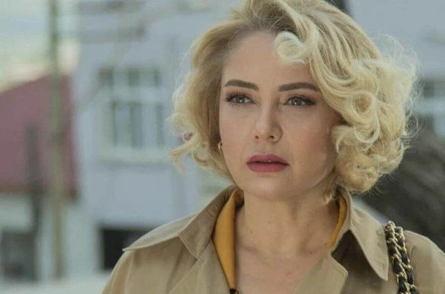 Kızılcık Şerbeti Pembe kimdir, gerçek adı ne? Sibel Taşçıoğlu kaç yaşında, nereli, eşi kim?