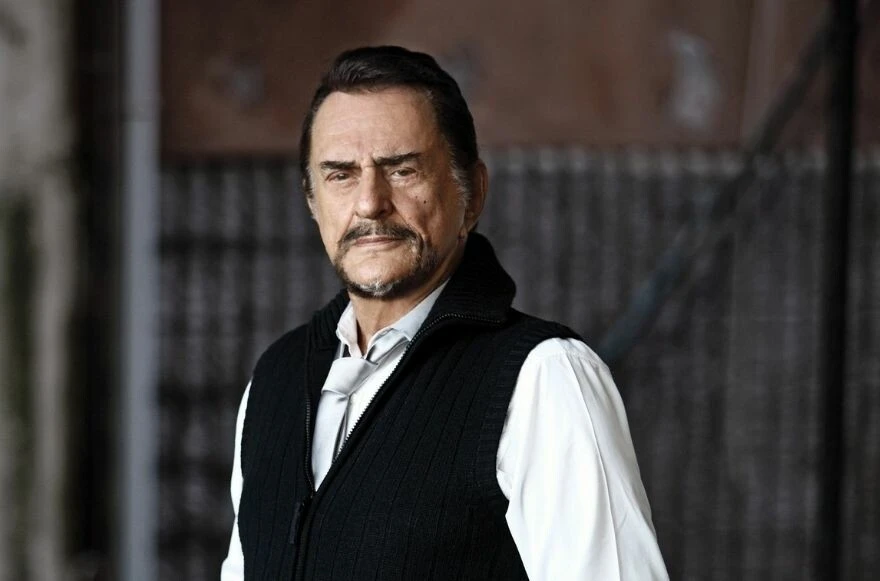 Alpay kimdir? Şarkılar Bizi Söyler konuğu Alpay kaç yaşında, nereli? Alpay şarkıları!