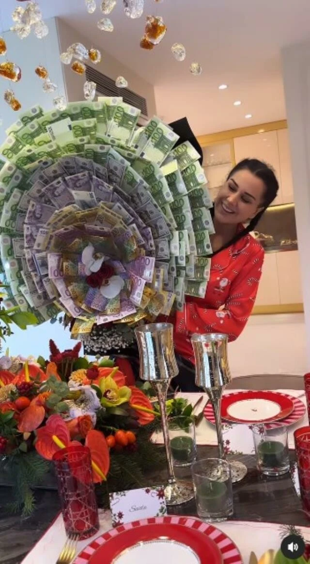 Görgüsüzlükte sınır tanımıyor! Dilan Polat’ın dolarlı çiçek paylaşımı tepki yağmuruna tutuldu