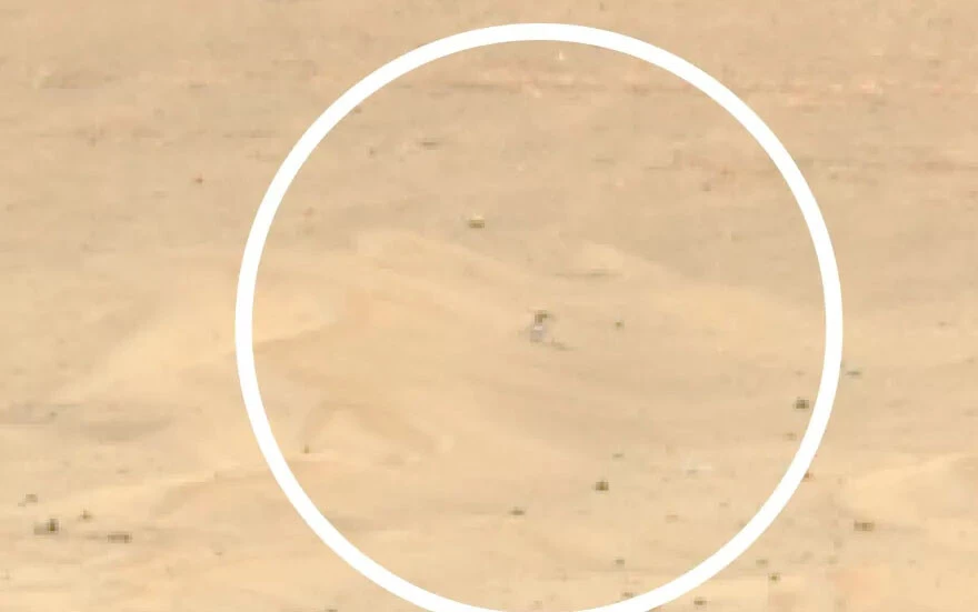 Böylesi nadir görülür: NASA'nın Perseverance gezgini, Mars'ta Ingenuity helikopteri görüntüledi