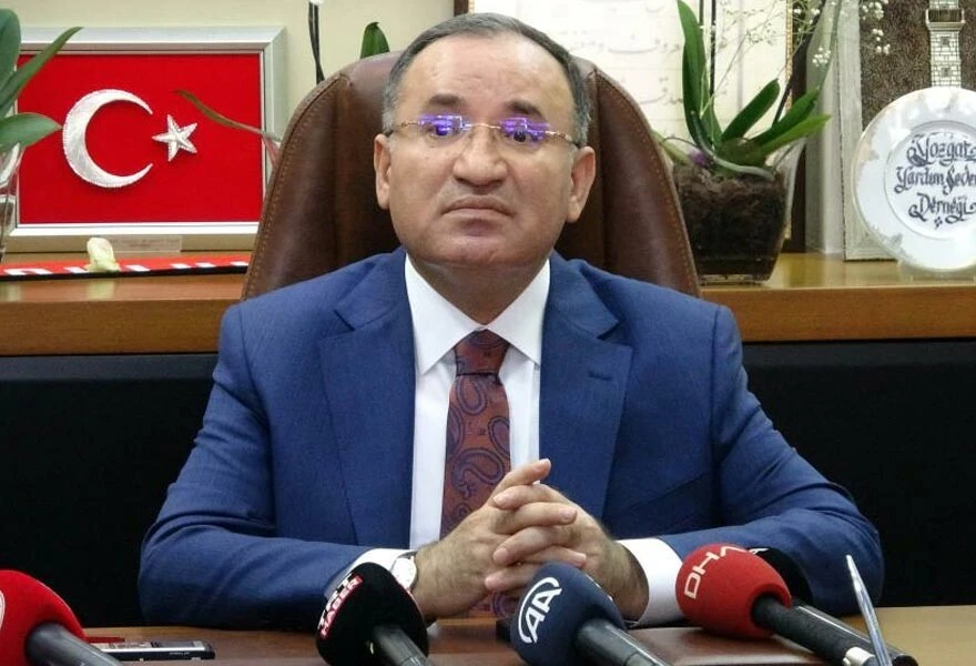 Bakan Bozdağ'dan İsveç'e NATO resti: Terör eylemlerine göz yumanlar izin beklemesin