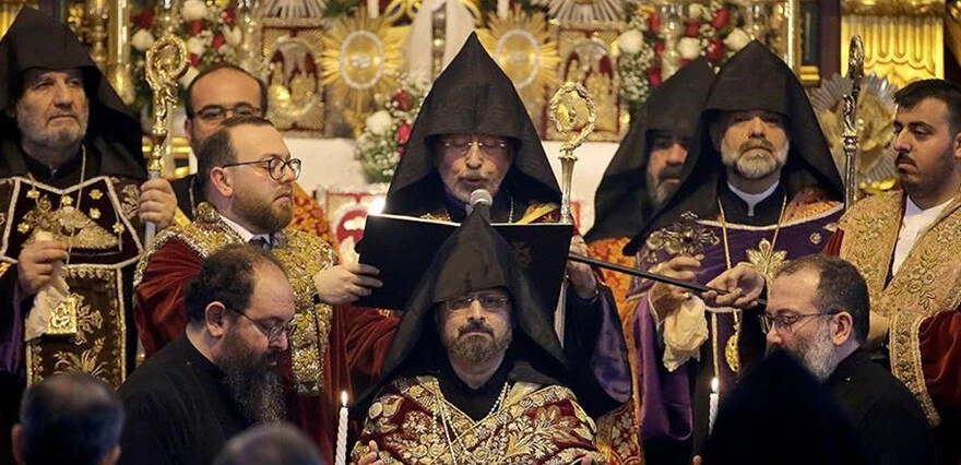 Yüzyıllar sonra bir ilk! Ermeni Patrikhanesi bir kişiyi aforoz etti: Tövbe et dedik, etmedi