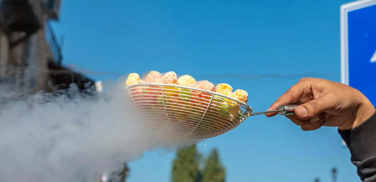 Ağızdan burundan buhar çıkartan 'ejderha nefesi' yiyeceği tehlike saçıyor! TikTok'ta gören çocuklar hastanelik oldu