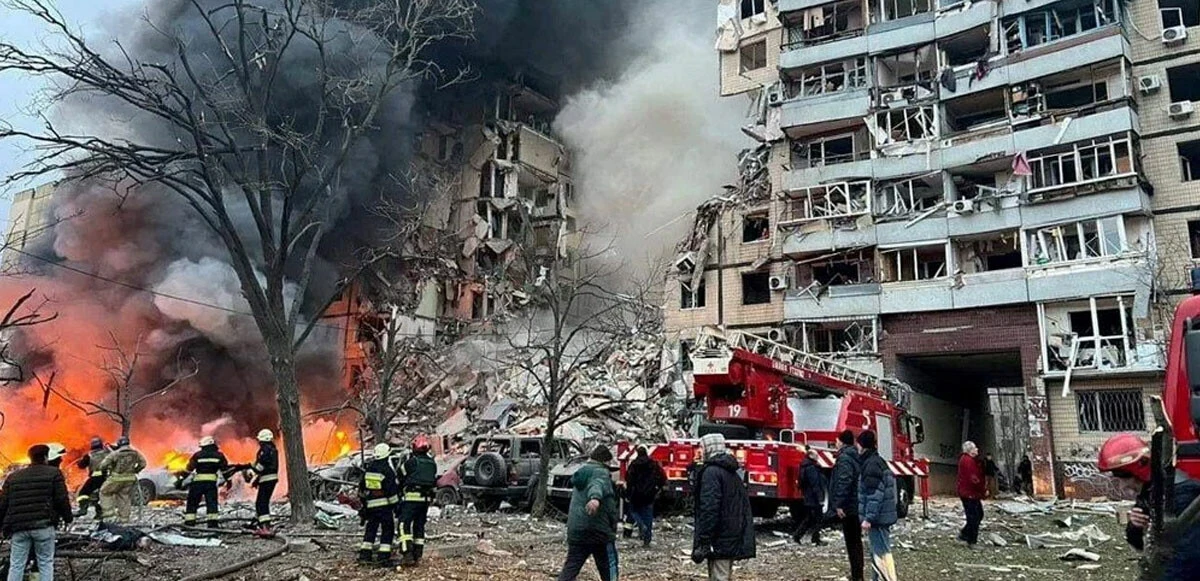 Dnipro'da ölenlerin sayısı arttı! Ukraynalı lider Zelenskiy: Kendimize ait olanı geri alacağız