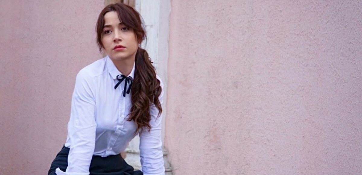 Üç Kız Kardeş Bella kimdir?  Lara Domaç kimdir, kaç yaşında, nereli, instagram hesabı ne?