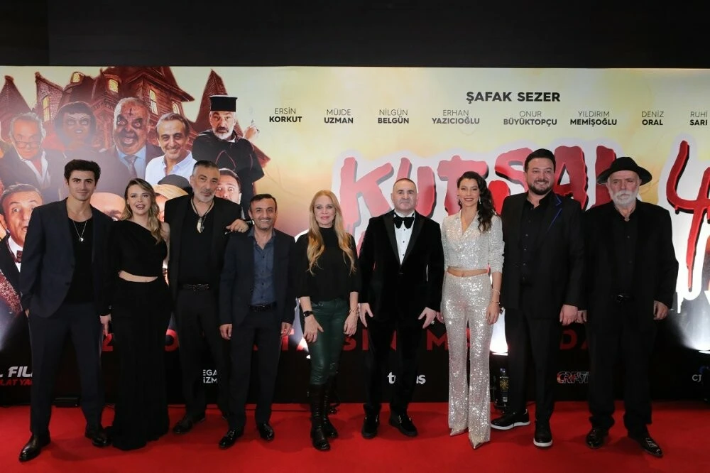 Serdar Ortaç’tan sevenlerini üzen açıklama: Sol bacağıma inme indi!