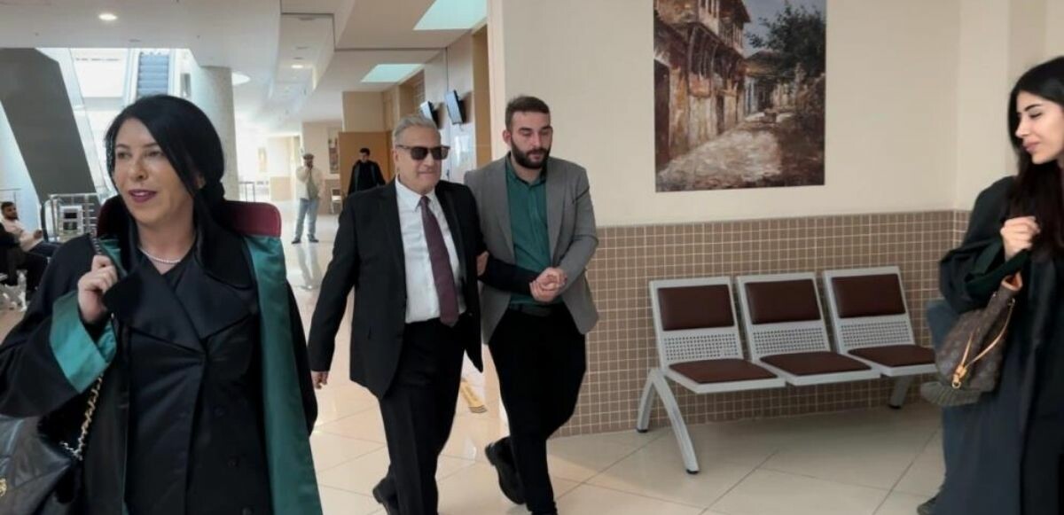 Tacizle suçlanan Mehmet Ali Erbil hakim karşısına çıktı: Tuzağa geldim