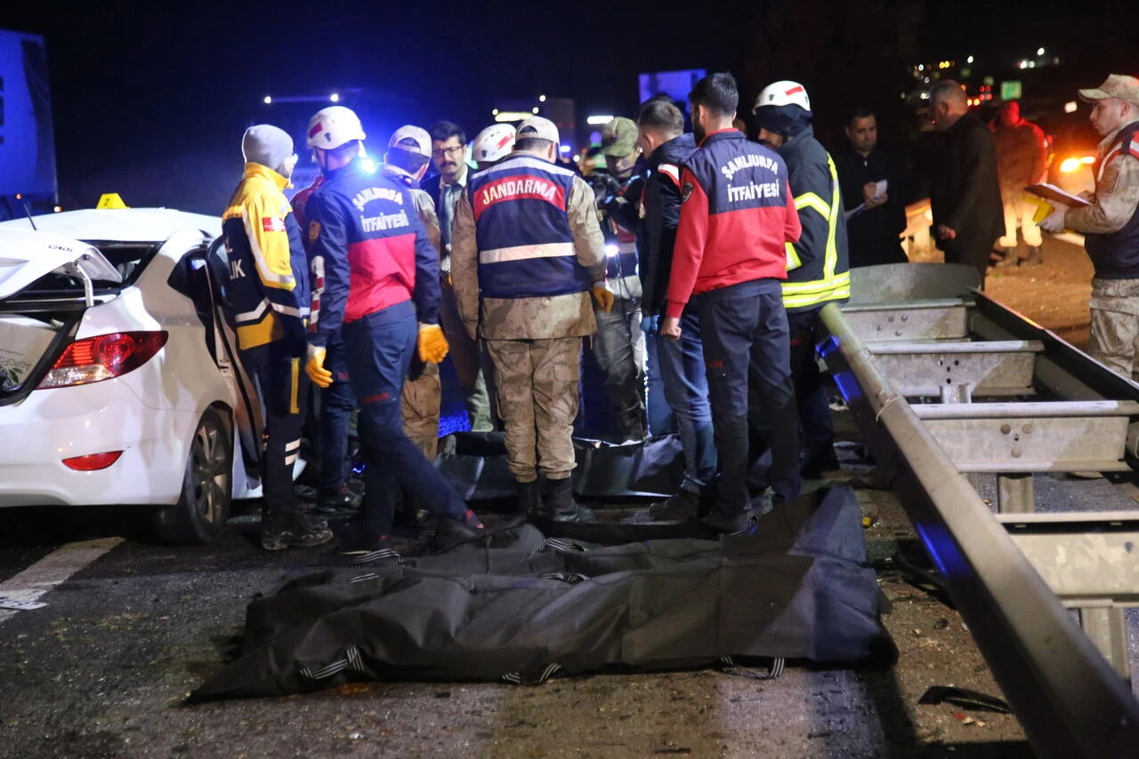 Şanlıurfa’da feci kaza! 4 kişi hayatını kaybetti