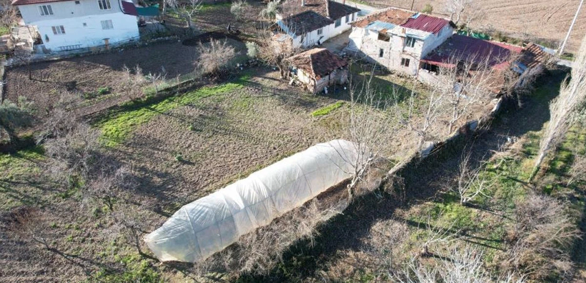 Okuma yazma bilmeyen kadın emlakçının tuzağına düştü: Vekalet yerine 450 bin TL’lik senet imzalattı