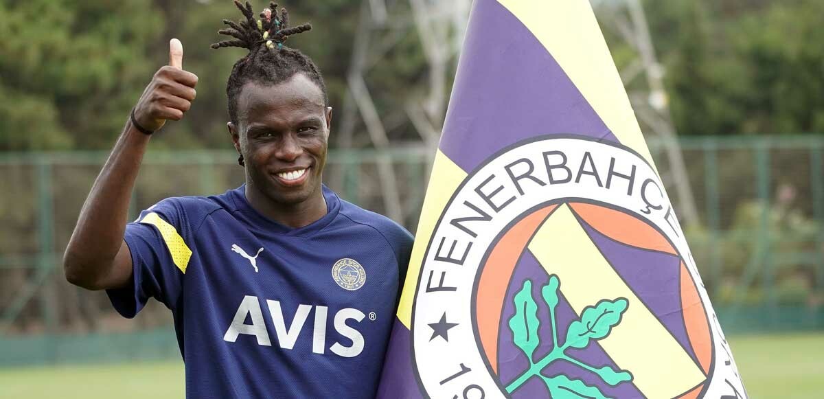 Fenerbahçe&#039;nin bonservisini aldığı Bruma için olay sözler: &quot;Futbolu bırakmalı!&quot;