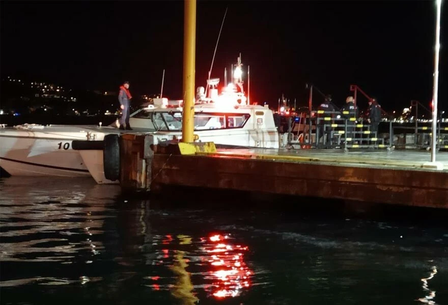 15 Temmuz Şehitler Köprüsü’nde intihar! İkna çabaları yetmedi, denize atladı