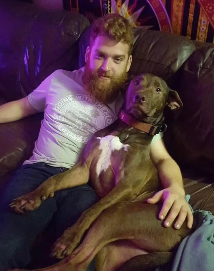 Köpek sahibini silahla vurarak öldürdü! Kamyonetinde cansız bulundu