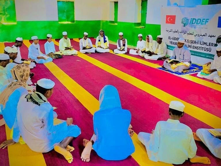 Kur'an Yakılmasına Karşı 40 Ülkede Hatmi Şerifler Okundu