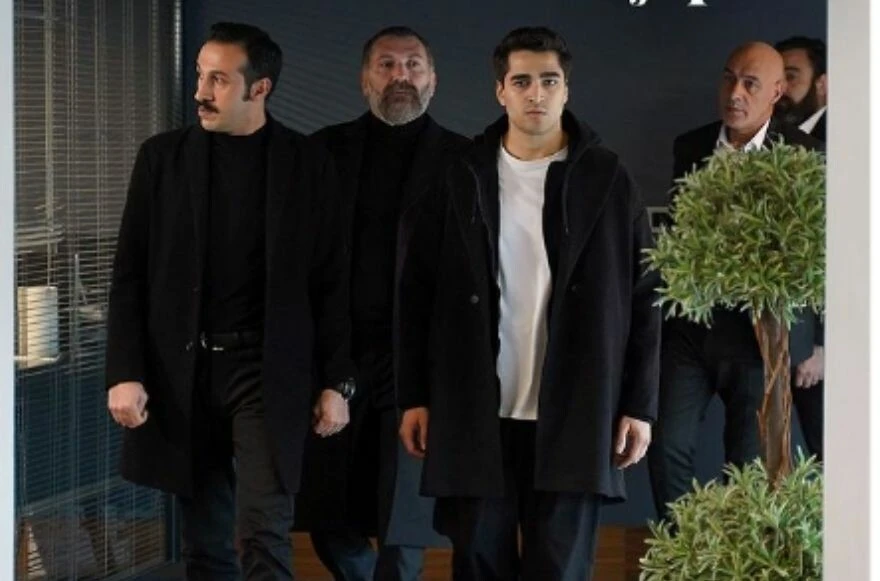 Yalı Çapkını Kazım ölüyor mu? Yalı Kazım Ağa diziden ayrılacak mı, gerçek adı ne?