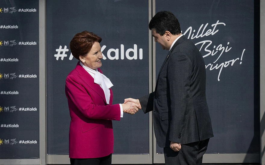 6’lı masa toplandı! İYİ Parti ev sahipliğinde görüşme başladı, aday gündemde