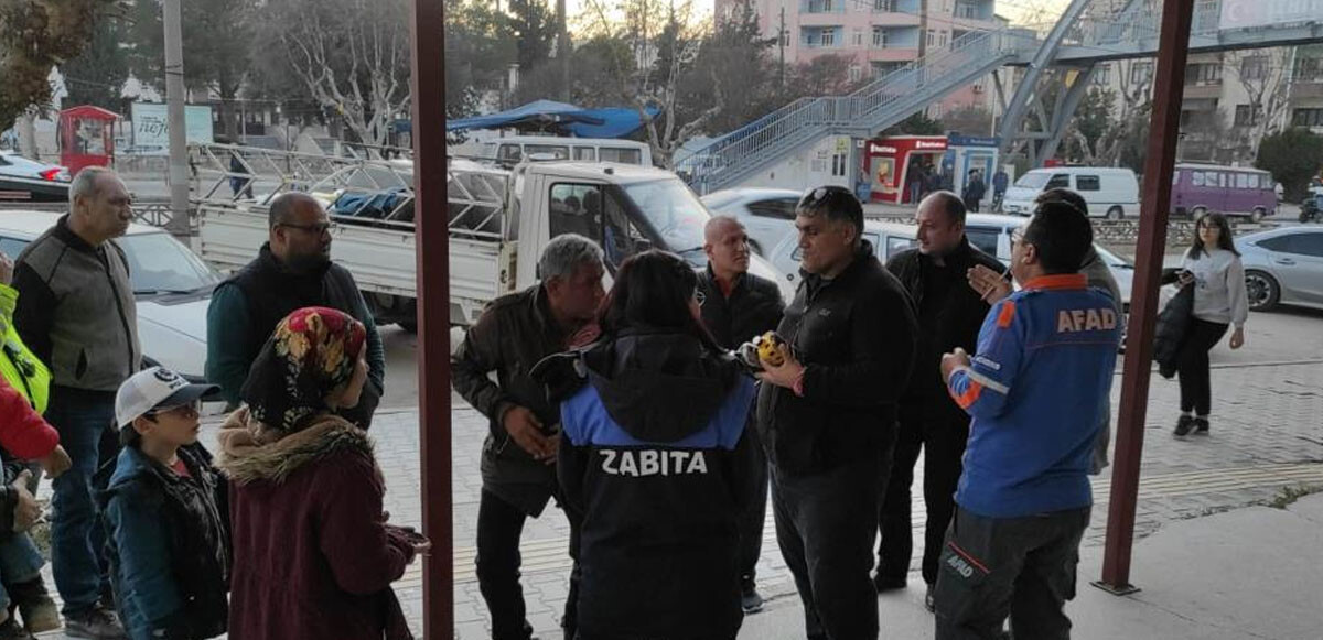 Mahalleyi kaplayan koku büyük paniğe neden oldu! Ekiplerle birlikte kaymakam da bölgede