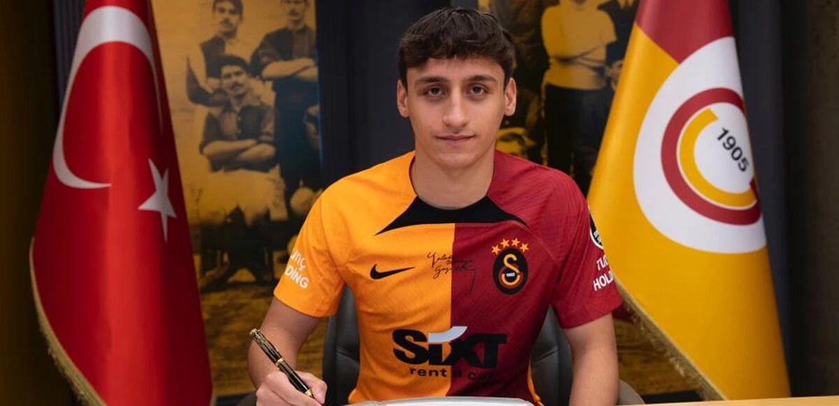 Emirhan Kayar, Galatasaray ile sözleşme imzaladı
