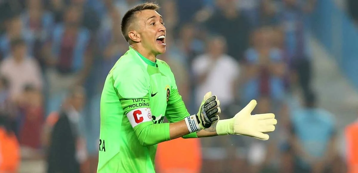 FIFA, Fernando Muslera&#039;nın cezasını açıkladı!