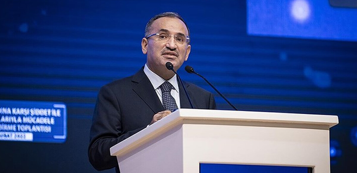 Bakan Bekir Bozdağ&#039;dan 6&#039;lı masa eleştirisi: Ne işe yararsınız?