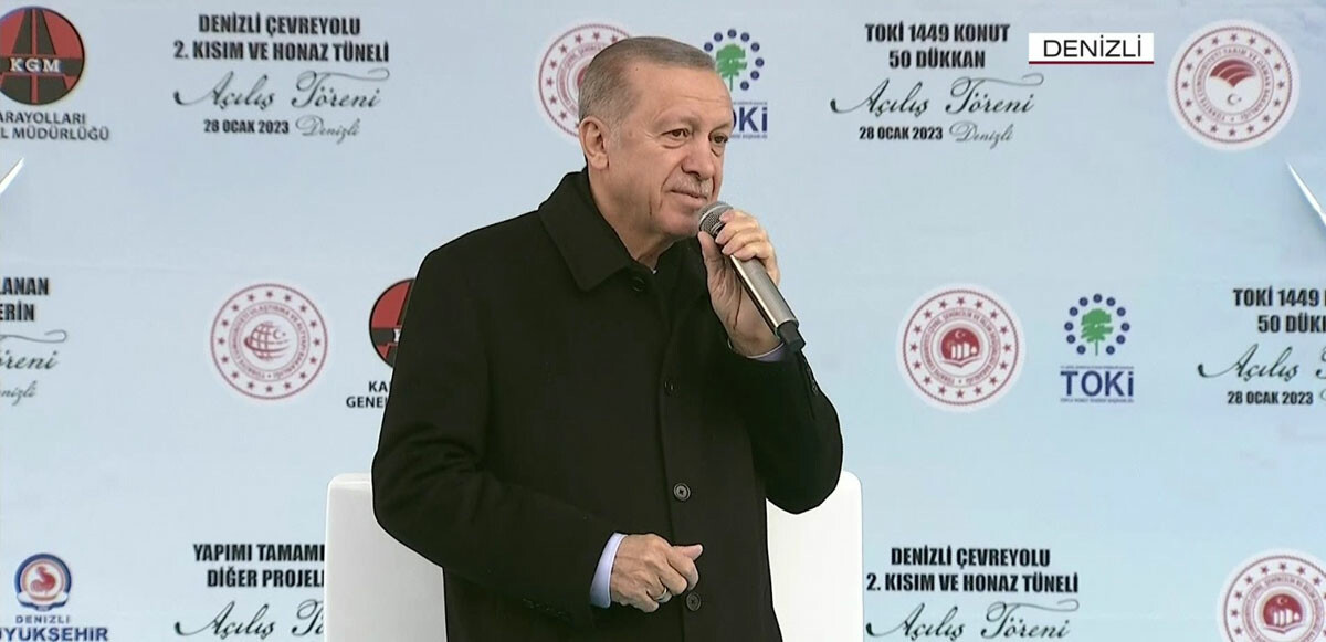 Cumhurbaşkanı Erdoğan&#039;dan Altılı Masa&#039;ya sert tepki: Aday çıkaramadılar, adaylığımıza çamur atıyorlar