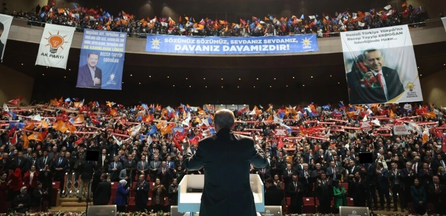 Cumhurbaşkanı Erdoğan'dan 'seçim' mesajı: Sandığın rengini gençlerin tercihi belirleyecek