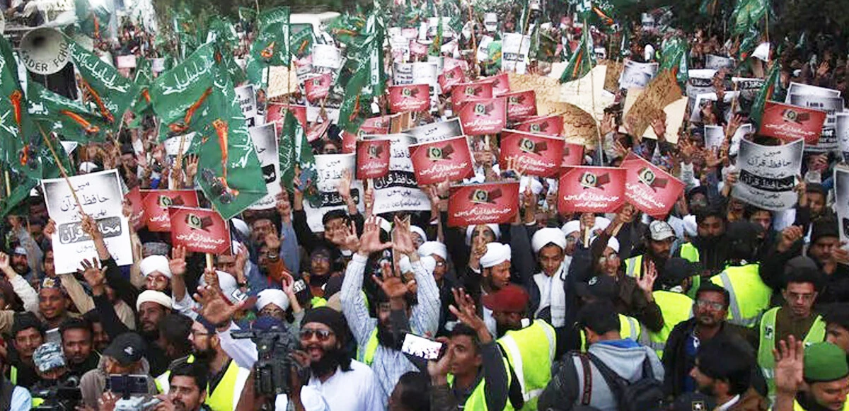 İsveç, Kur'an provokasyonunu skandal sözlerle savundu: Üzüldüyseler 100 tane daha yakın