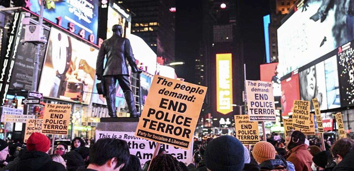 Dünyayı ayağa kaldıran görüntüler! Polisler tarafından öldürülen siyahi gencin son sözleri yürekleri dağladı