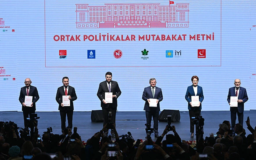 6’lı masa seçim vaatlerini açıkladı: Konut, vergi, seçim barajı ve esnafa teşvik...