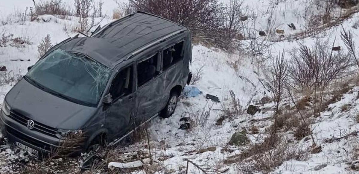 Kar yağışı ve buzlanma kazaya neden oldu: Ölü ve yaralılar var
