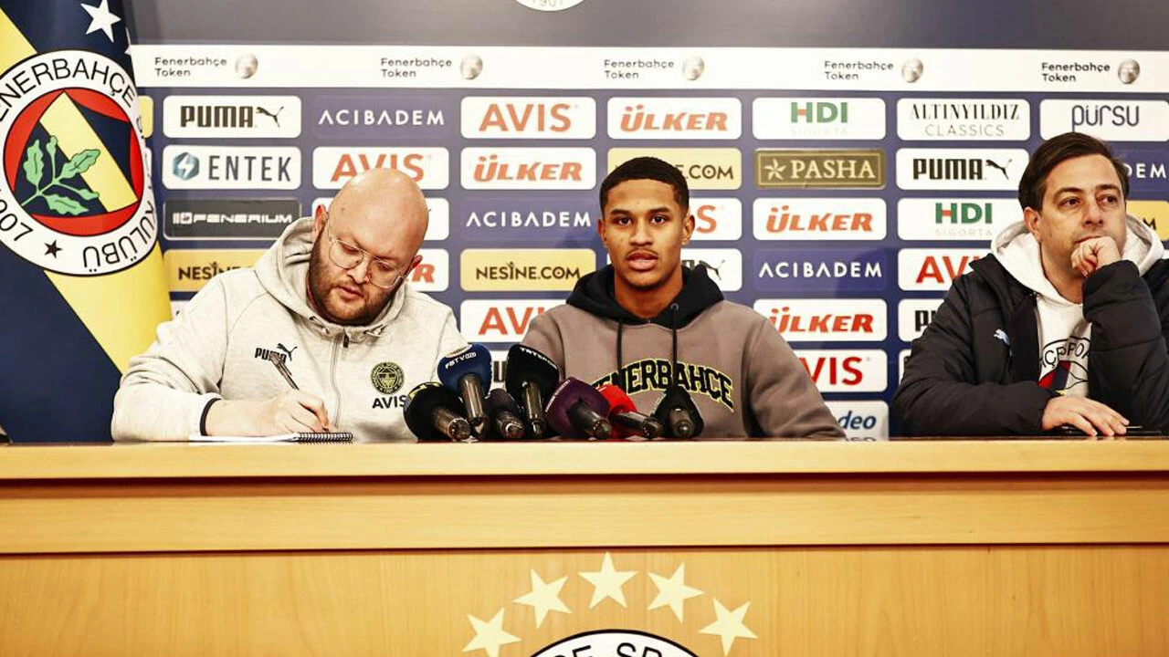 Jayden Oosterwolde, Fenerbahçe'ye transfer sürecini anlattı