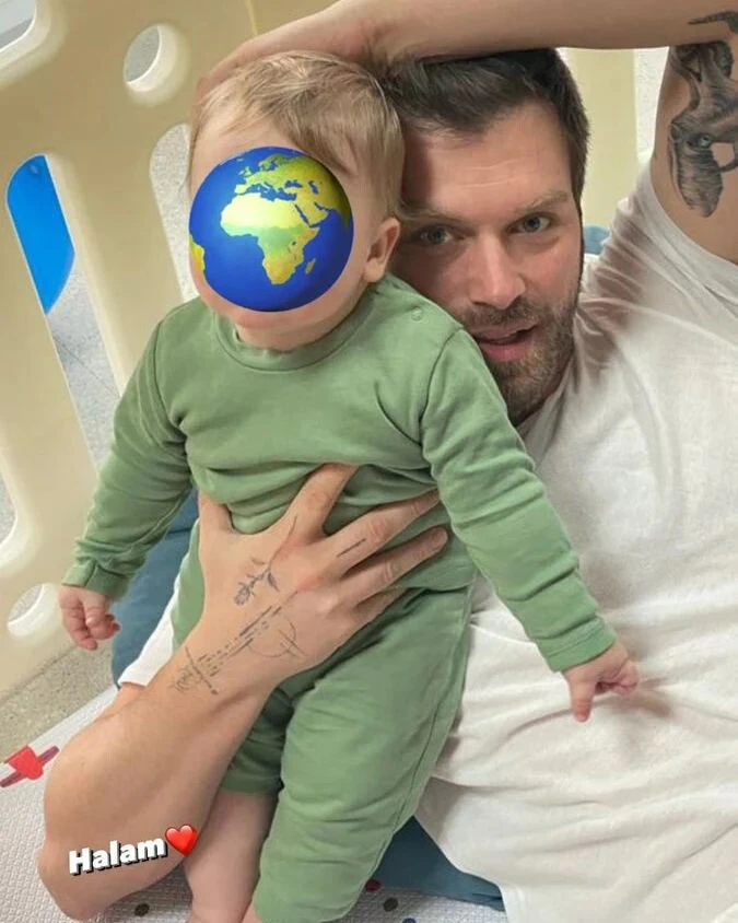 Kıvanç Tatlıtuğ oğluyla yeni kareler paylaştı, sosyal medya adeta yıkıldı!