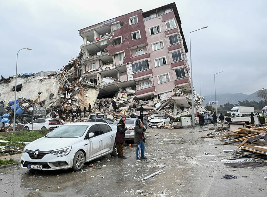 Son dakika! Kahramanmaraş depremi Türkiye'yi vurdu! Bölge beşik gibi sallandı: AFAD bilançoyu açıkladı