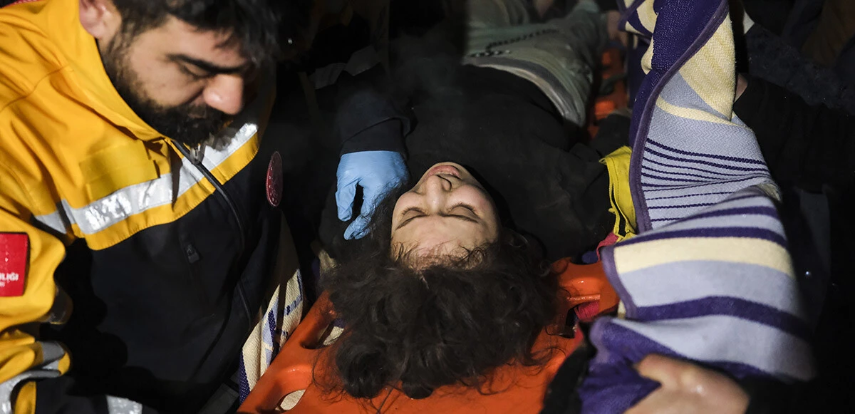 Kahramanmaraş'ta kız kardeşler 12 saatin ardından 4 saat arayla kurtarıldı!