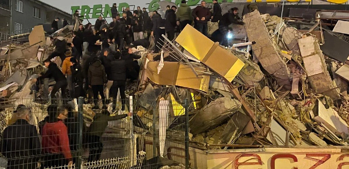 MALATYA'DA SON DURUM! Depremde 300 bina yıkıldı: Ölü ve yaralı sayısı artıyor (Son dakika deprem haberleri)