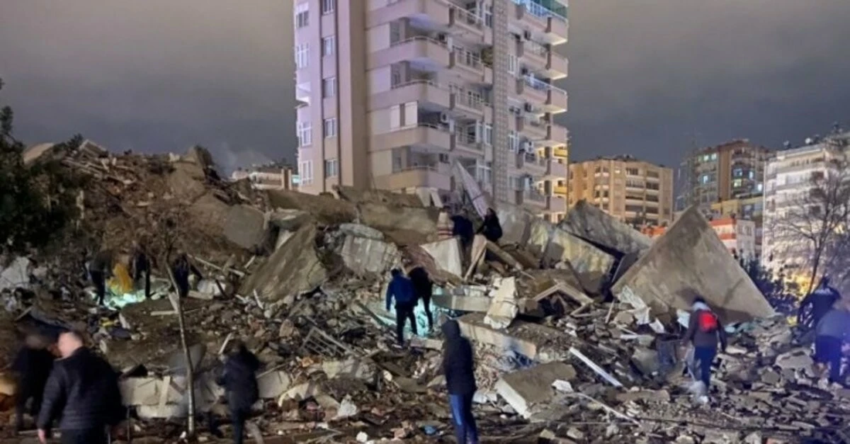 Dünyanın dört bir köşesinden Türkiye'ye uzanan eller! İşte ülke ülke gönderilen yardımlar