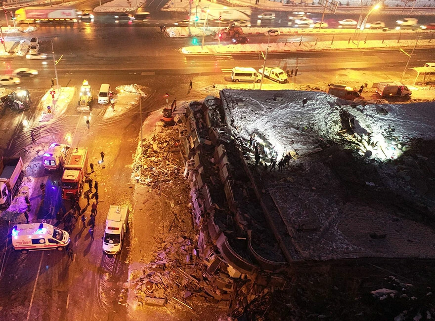 Son dakika! Kahramanmaraş depreminde 2. gün: Bilanço ağırlaşıyor, binlerce ölü ve yaralı var