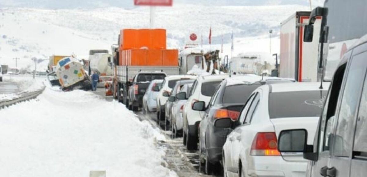 Karayolları yol durumu! Kapalı yollar nereler? Hatay, Gaziantep, Adana karayolları açık mı?